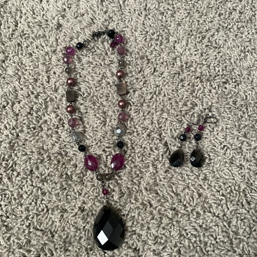 Lia Sophia Necklace and earring set